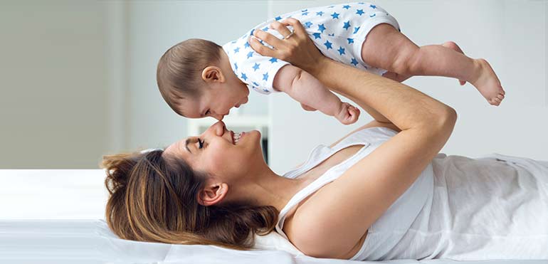 Aumento de pecho y lactancia: ¿puedo amamantar a mi bebé?